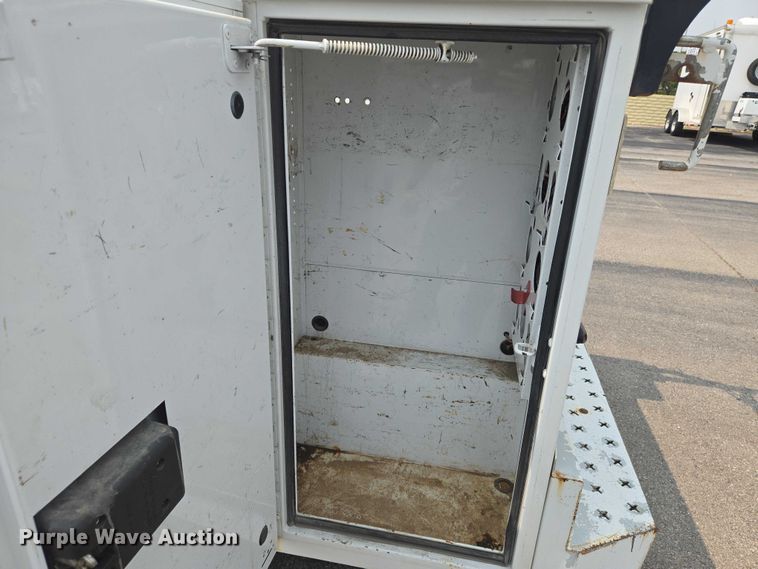 image for item DU6815 2019 Ford F250 Super Duty utility bed pickup truck