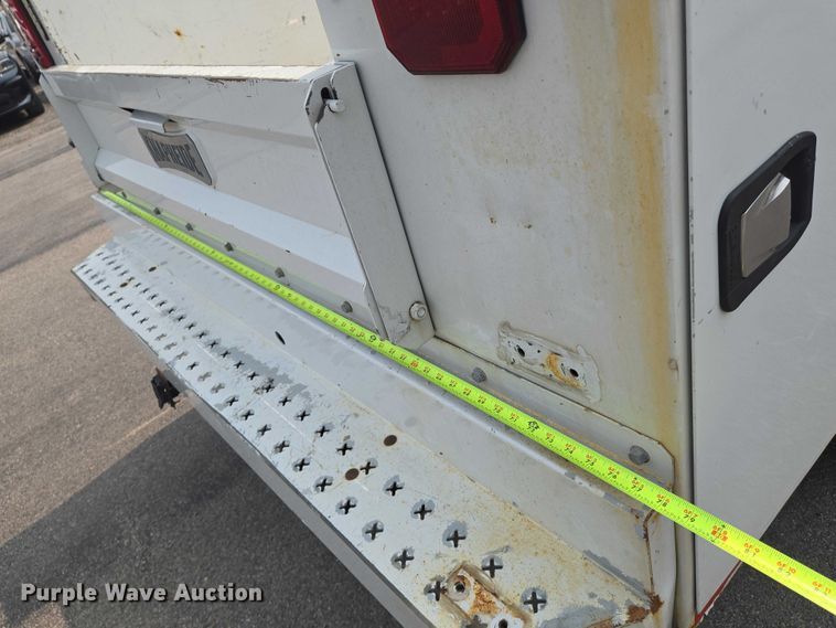 image for item DU6815 2019 Ford F250 Super Duty utility bed pickup truck