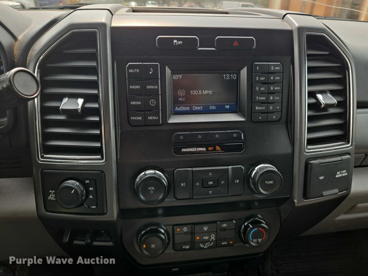 image for item DU6815 2019 Ford F250 Super Duty utility bed pickup truck