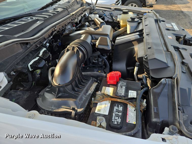 image for item DU6815 2019 Ford F250 Super Duty utility bed pickup truck