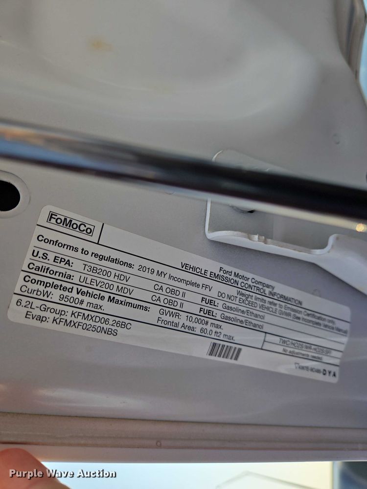 image for item DU6815 2019 Ford F250 Super Duty utility bed pickup truck