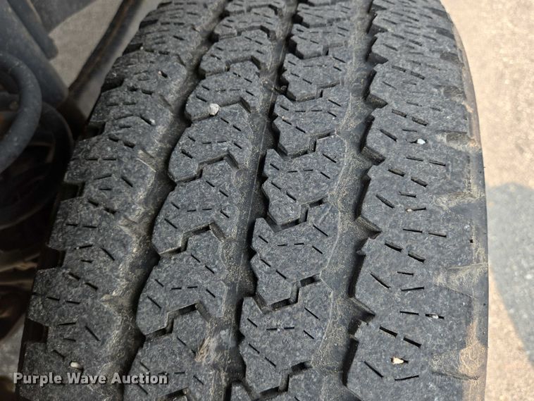 image for item DU6815 2019 Ford F250 Super Duty utility bed pickup truck