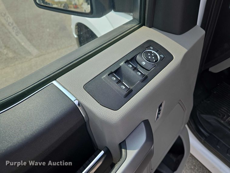 image for item DU6816 2018 Ford F150 SuperCrew pickup truck