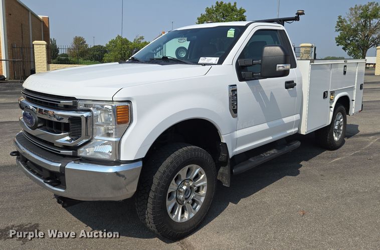 image for item DU6817 2020 Ford F250 Super Duty utility bed pickup truck