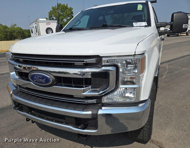 image for item DU6817 2020 Ford F250 Super Duty utility bed pickup truck