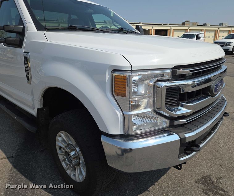 image for item DU6817 2020 Ford F250 Super Duty utility bed pickup truck