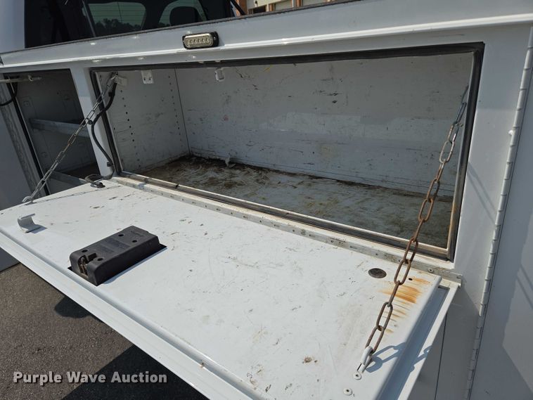 image for item DU6817 2020 Ford F250 Super Duty utility bed pickup truck