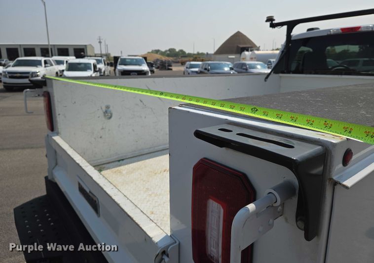 image for item DU6817 2020 Ford F250 Super Duty utility bed pickup truck