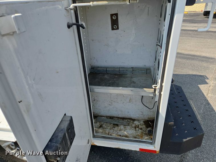 image for item DU6817 2020 Ford F250 Super Duty utility bed pickup truck