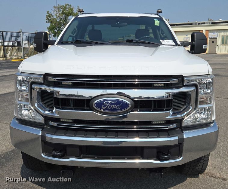 image for item DU6817 2020 Ford F250 Super Duty utility bed pickup truck