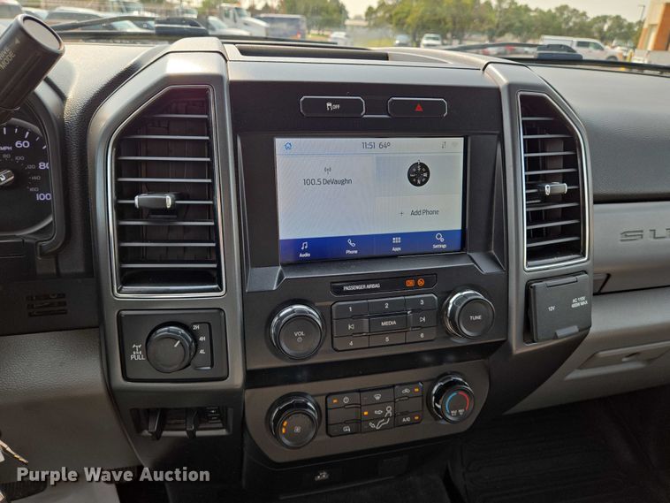 image for item DU6817 2020 Ford F250 Super Duty utility bed pickup truck