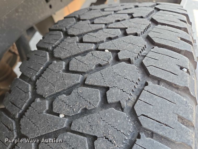 image for item DU6817 2020 Ford F250 Super Duty utility bed pickup truck