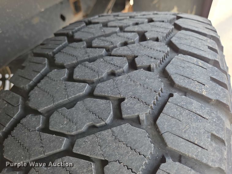 image for item DU6817 2020 Ford F250 Super Duty utility bed pickup truck