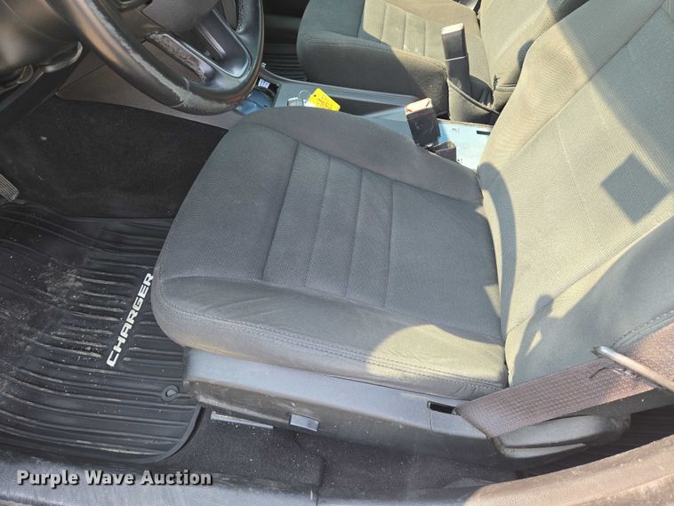 image for item DU6820 2020 Dodge Charger Police 