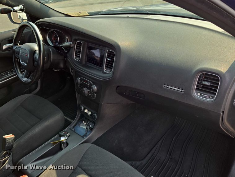 image for item DU6820 2020 Dodge Charger Police 