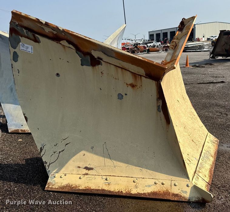 image for item DU6821 Wausau V80-72 snow plow