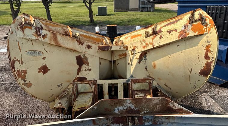 image for item DU6821 Wausau V80-72 snow plow
