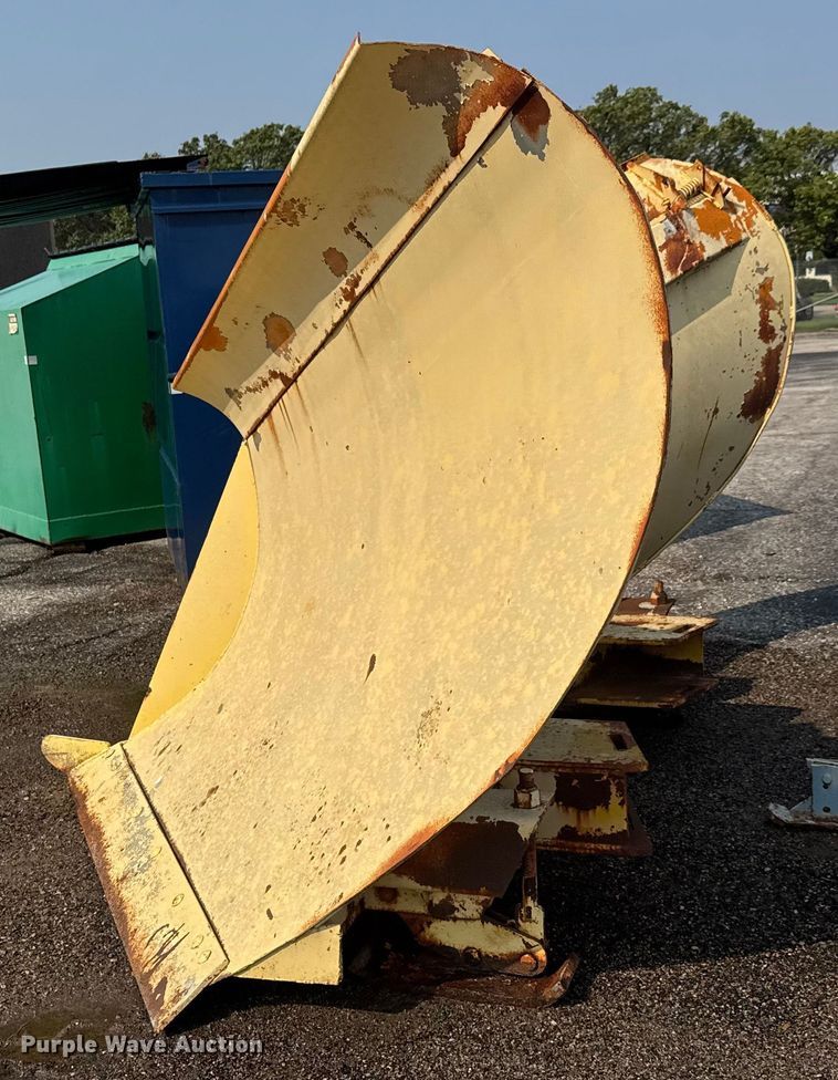 image for item DU6821 Wausau V80-72 snow plow