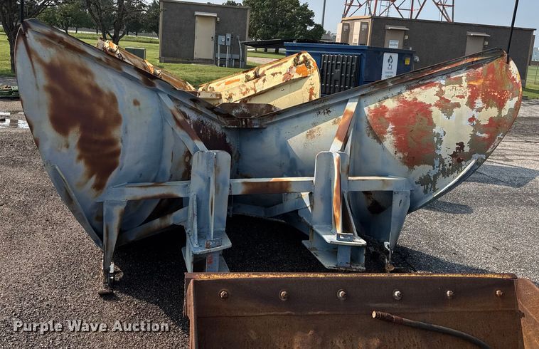 image for item DU6822 Balderson BV11 snow plow