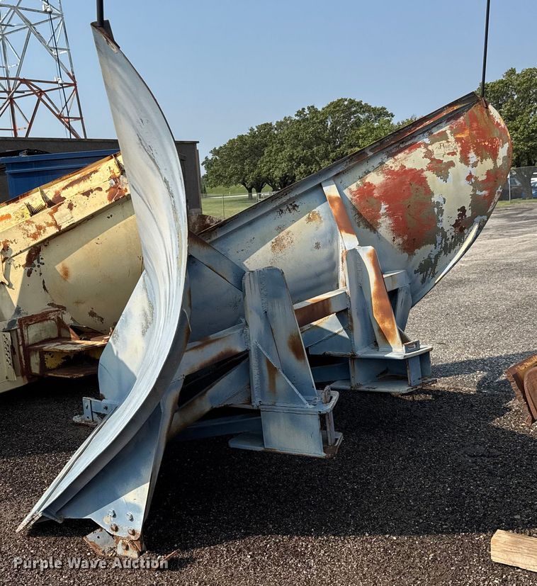 image for item DU6822 Balderson BV11 snow plow