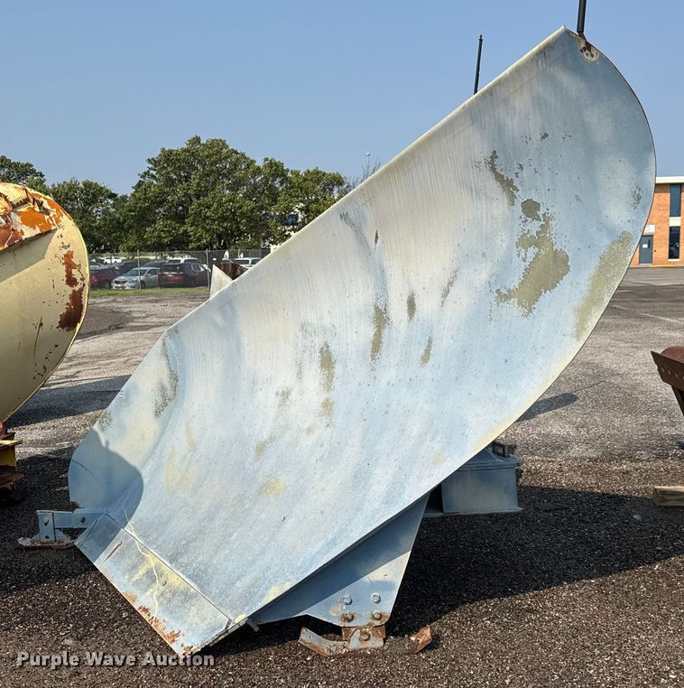 image for item DU6822 Balderson BV11 snow plow