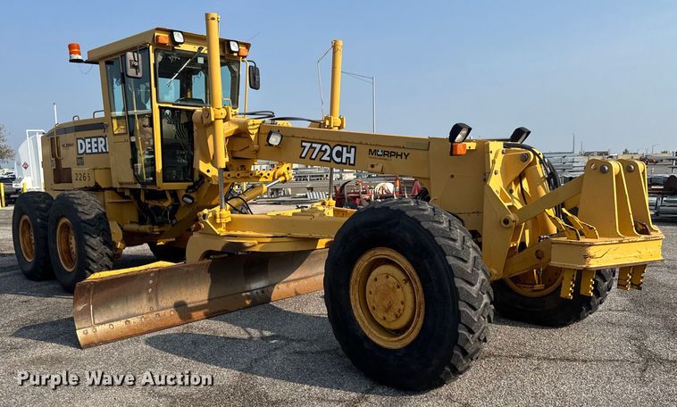 MOTOCONFORMADORA JOHN DEERE 772CH 2001