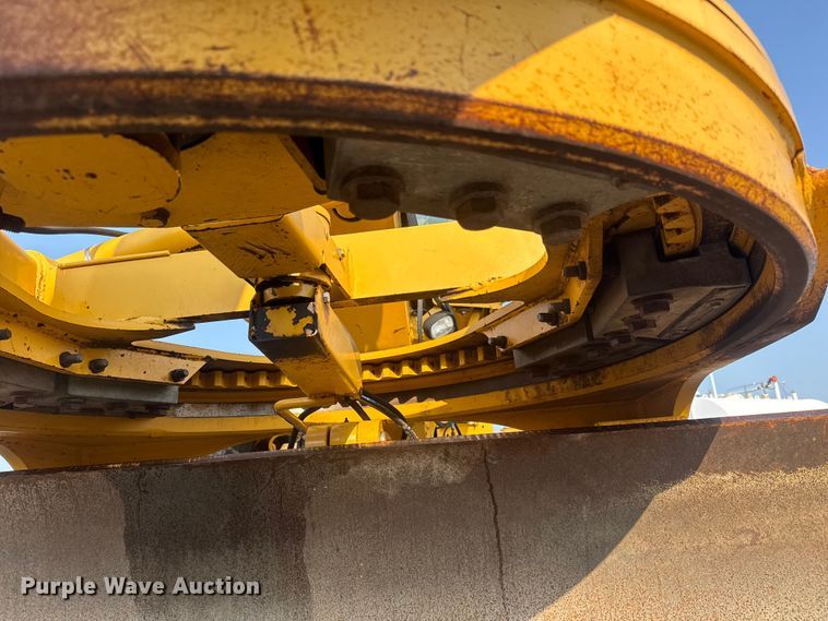 image for item DU6825 2001 John Deere 772CH motor grader