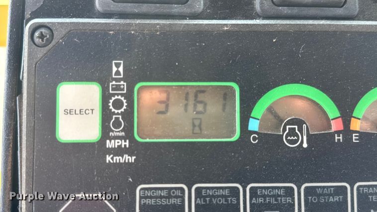 image for item DU6825 2001 John Deere 772CH motor grader