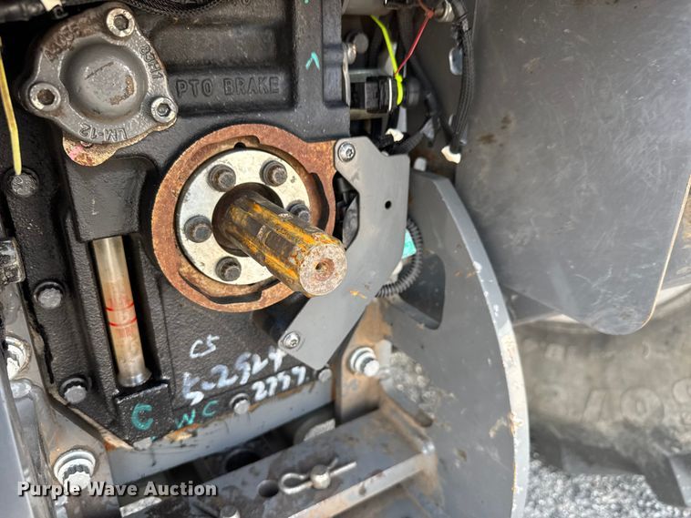 image for item DU6826 2018 Massey Ferguson 5710 MFWD tractor