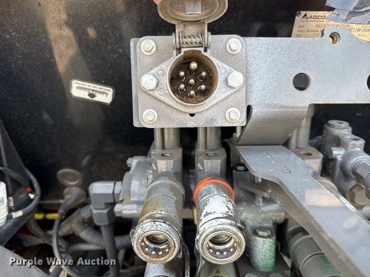 image for item DU6826 2018 Massey Ferguson 5710 MFWD tractor