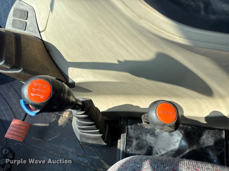 image for item DU6826 2018 Massey Ferguson 5710 MFWD tractor