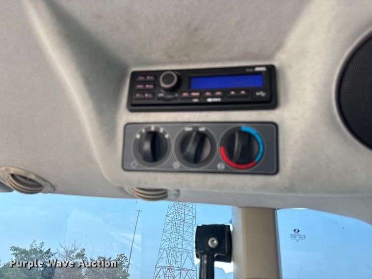 image for item DU6826 2018 Massey Ferguson 5710 MFWD tractor