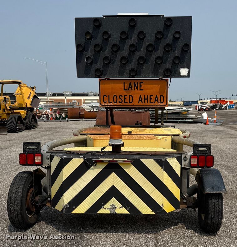 image for item DU6835 Traffix Devices crash attenuator trailer
