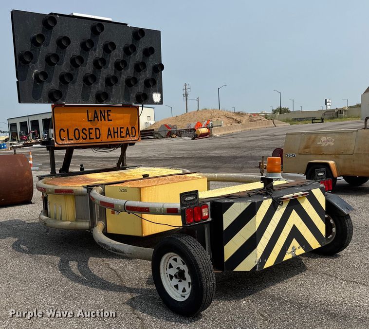 image for item DU6835 Traffix Devices crash attenuator trailer