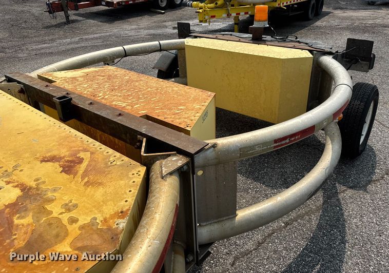 image for item DU6835 Traffix Devices crash attenuator trailer