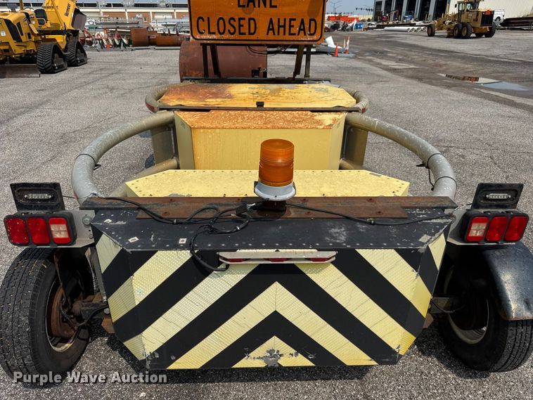 image for item DU6835 Traffix Devices crash attenuator trailer