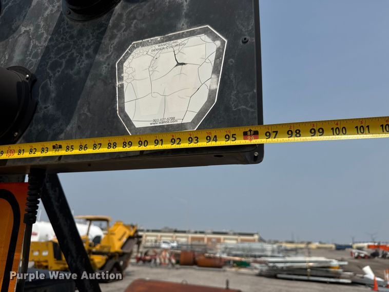 image for item DU6835 Traffix Devices crash attenuator trailer