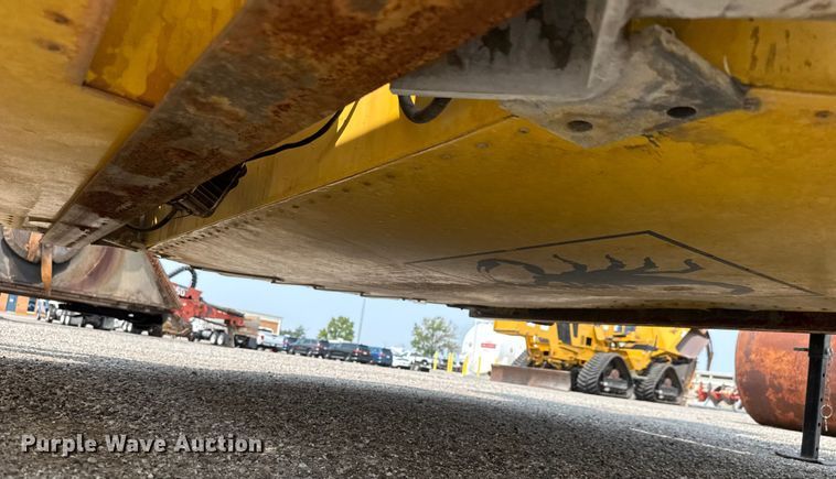 image for item DU6835 Traffix Devices crash attenuator trailer