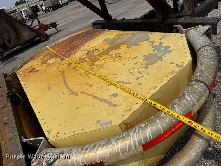 image for item DU6835 Traffix Devices crash attenuator trailer