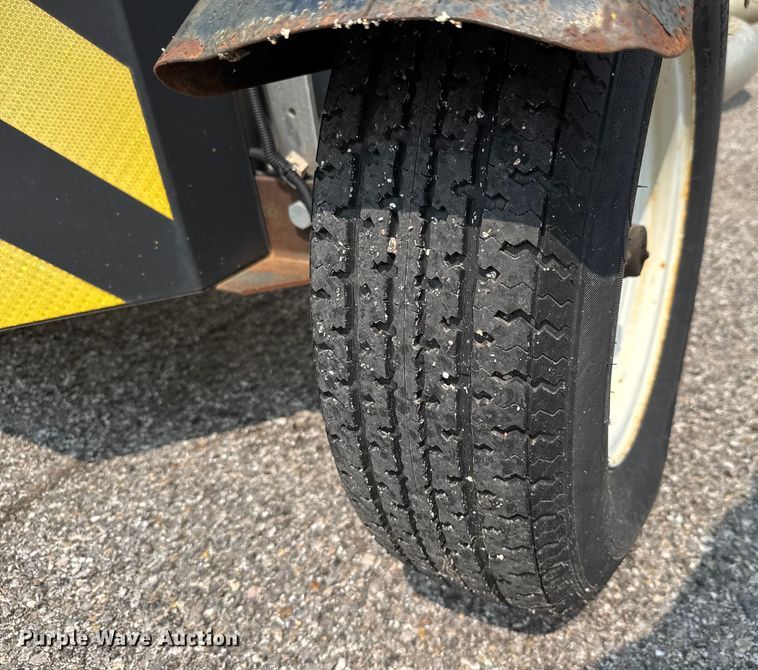 image for item DU6835 Traffix Devices crash attenuator trailer