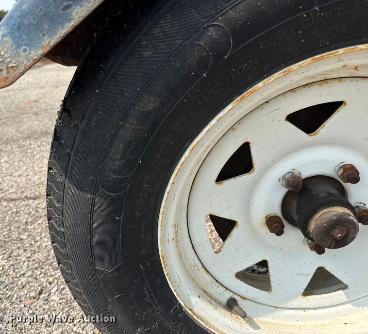 image for item DU6835 Traffix Devices crash attenuator trailer