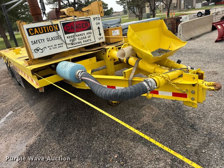 image for item DU6836 1992 JFW Sand blasting trailer