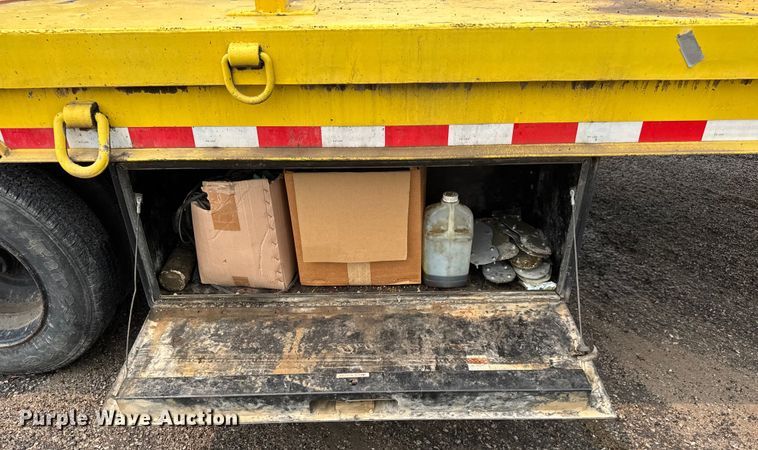 image for item DU6836 1992 JFW Sand blasting trailer