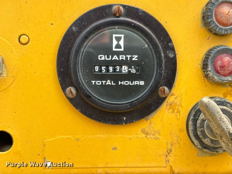 image for item DU6836 1992 JFW Sand blasting trailer