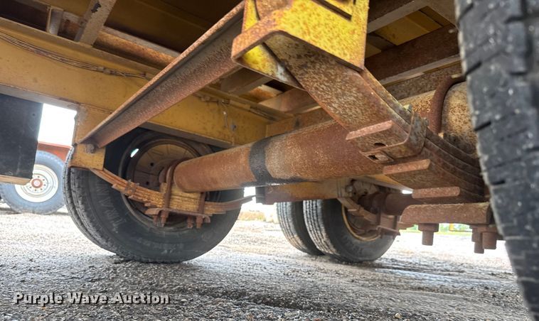 image for item DU6836 1992 JFW Sand blasting trailer