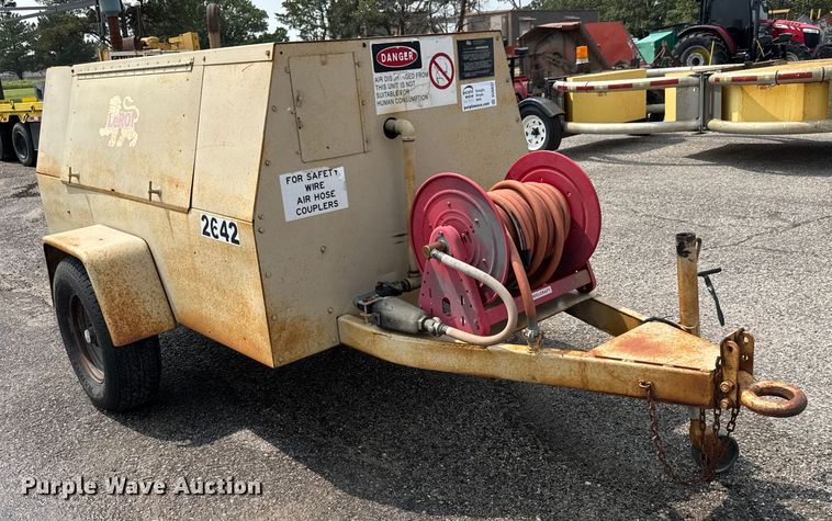 image for item DU6837 LeRoi 185 air compressor