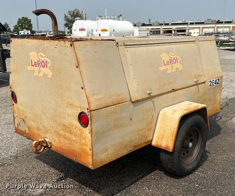 image for item DU6837 LeRoi 185 air compressor