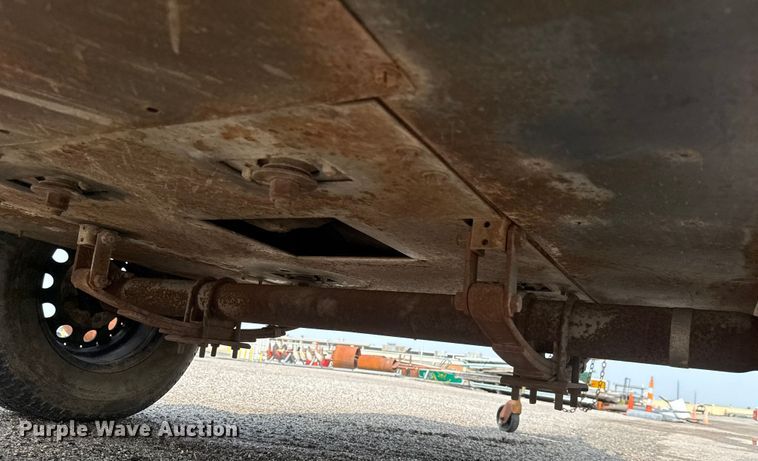 image for item DU6837 LeRoi 185 air compressor