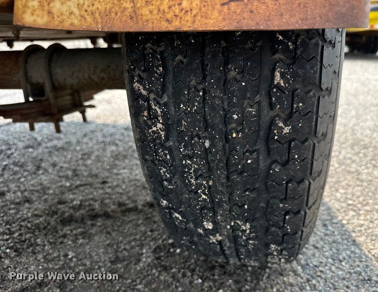 image for item DU6837 LeRoi 185 air compressor