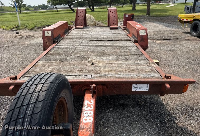 image for item DU6838 1991 Ditch Witch tilt deck equipment trailer